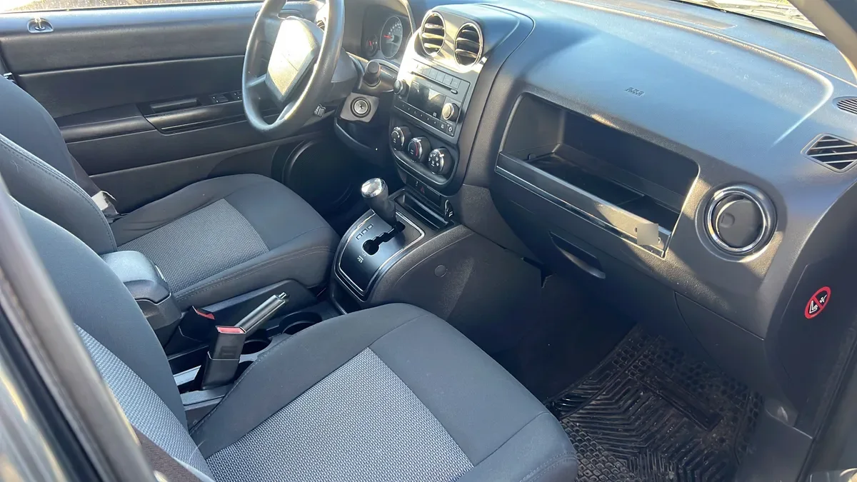 JEEP COMPASS 2.4 70th Anniversary L Cvt At año 2011
