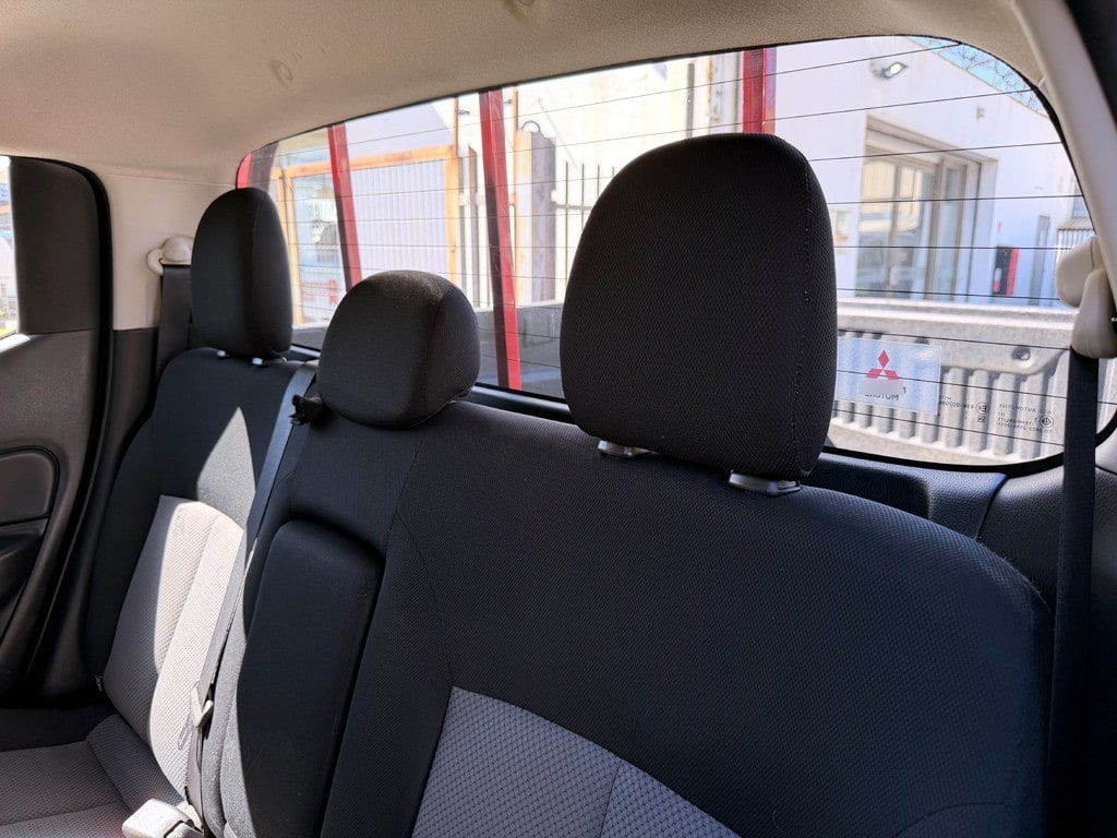 Mitsubishi L200 Katana Cr 2.4 4x2 año 2022