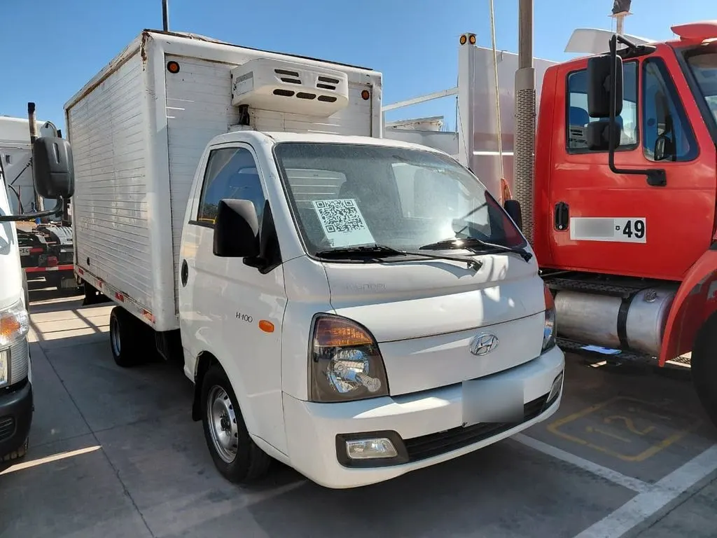 Hyundai Porter Hr Std 2.5 4x2 Mt año 2015