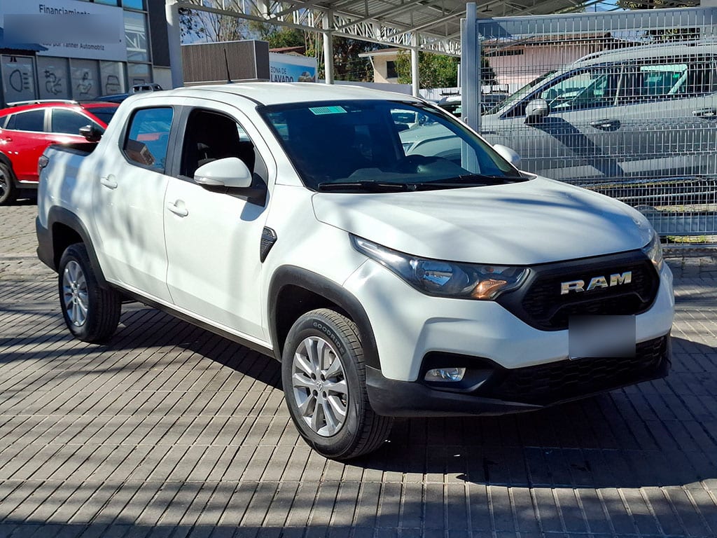 Ram 700 Bighorn Dcab 1.3 año 2024