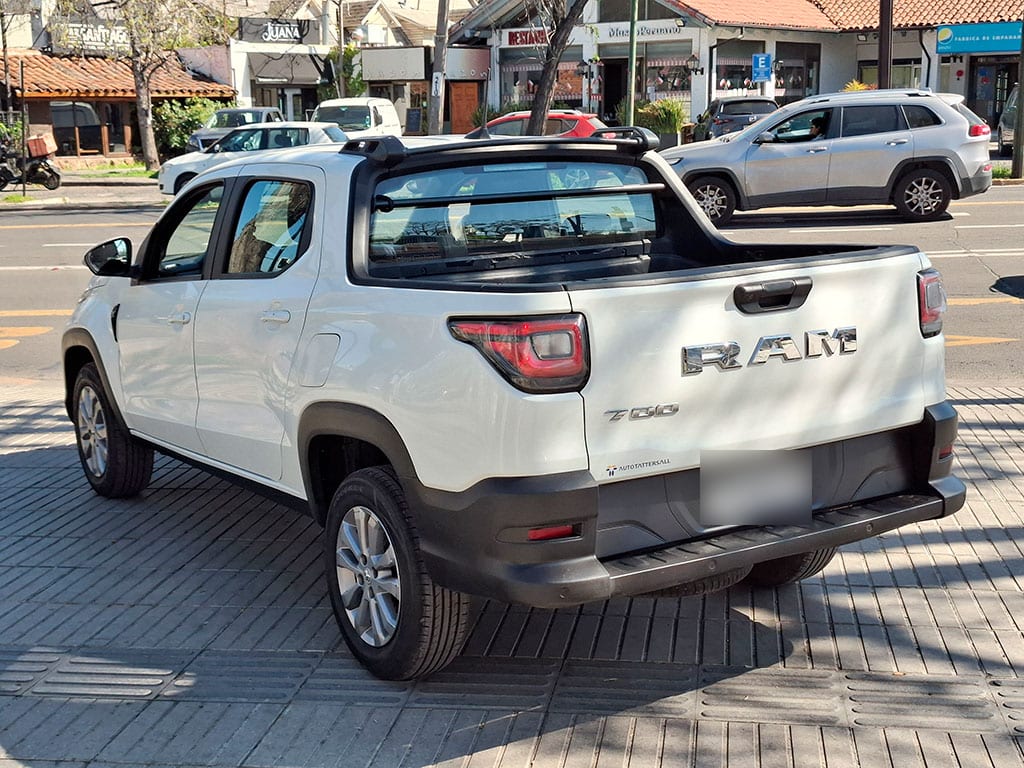 Ram 700 Bighorn Dcab 1.3 año 2024