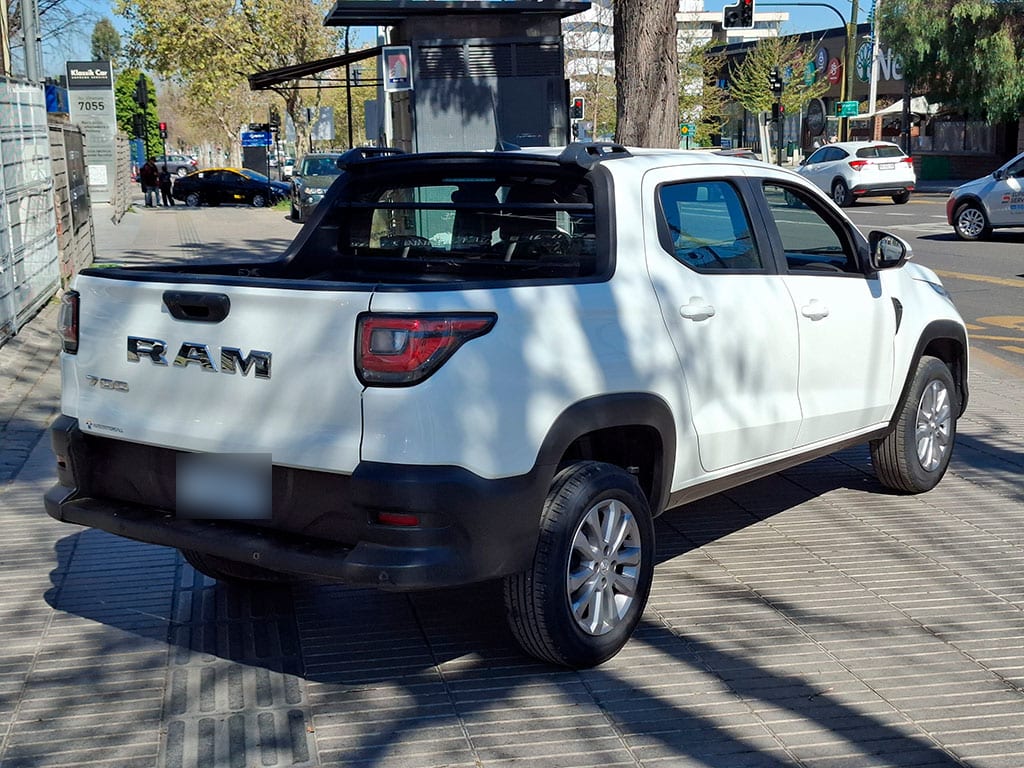 Ram 700 Bighorn Dcab 1.3 año 2024