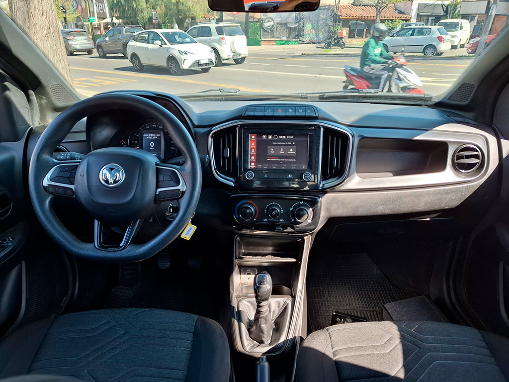 Ram 700 Bighorn Dcab 1.3 año 2024