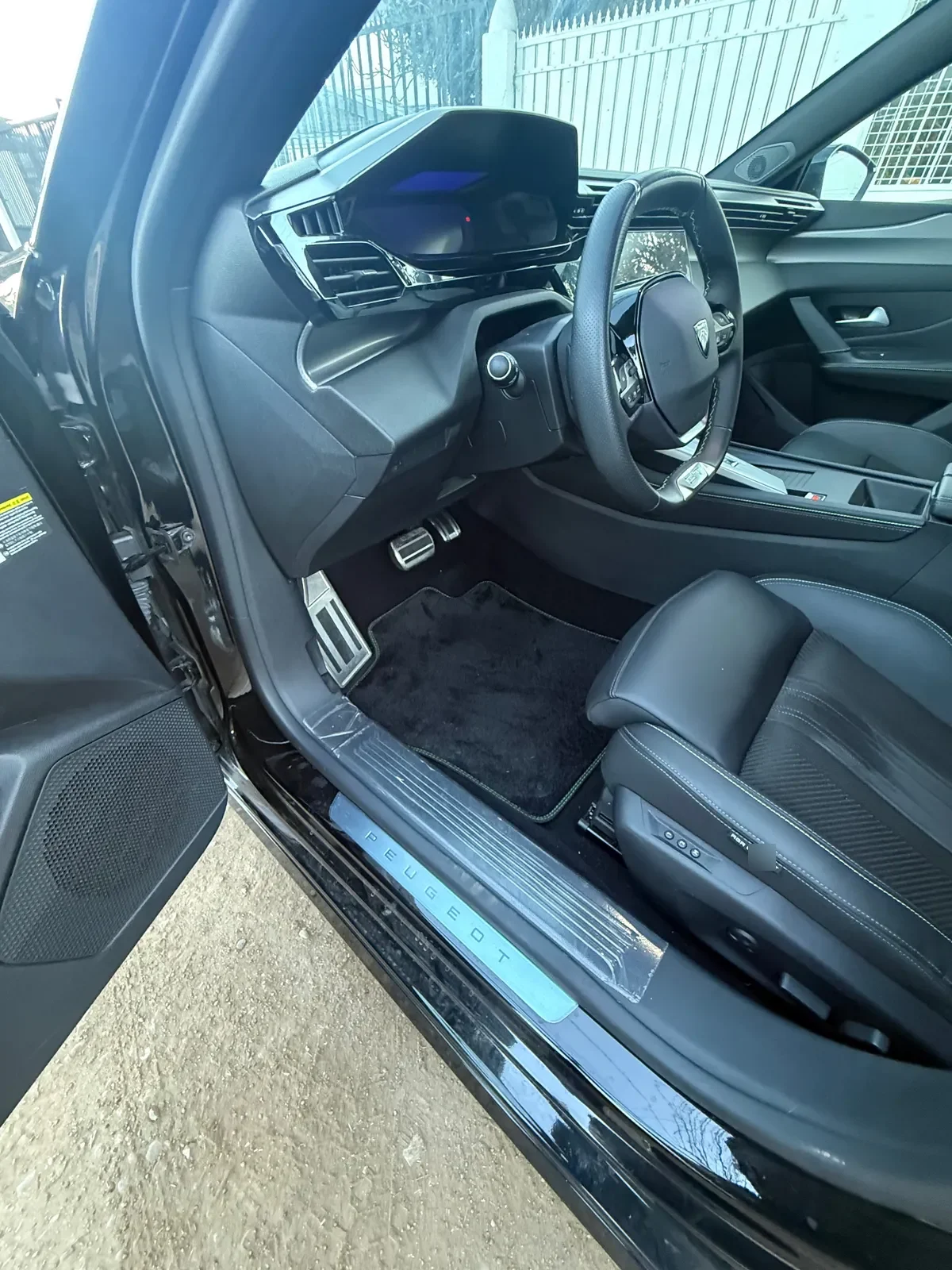 PEUGEOT 308 1.2 Allure Puretech 130 At año 2025