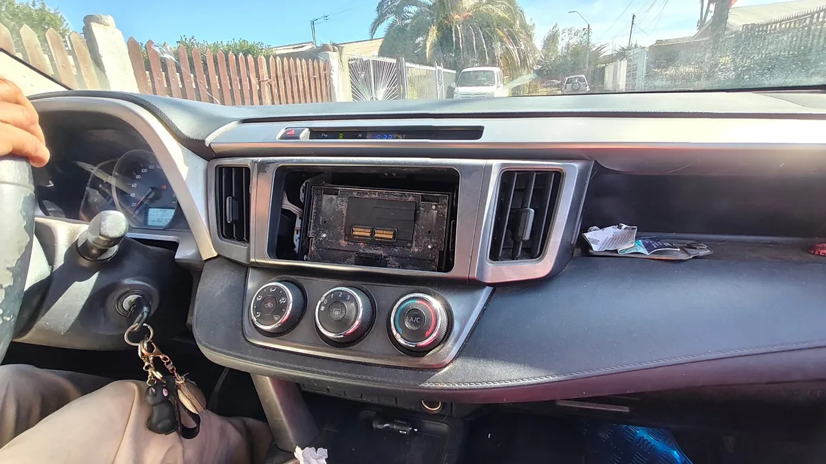 Toyota Rav4 2.5 Advantage Super Lujo At 4x2 año 2013
