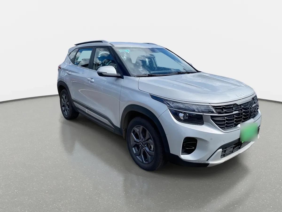 Kia Seltos 1.5 Ex 4x2 6mt 5p año 2024