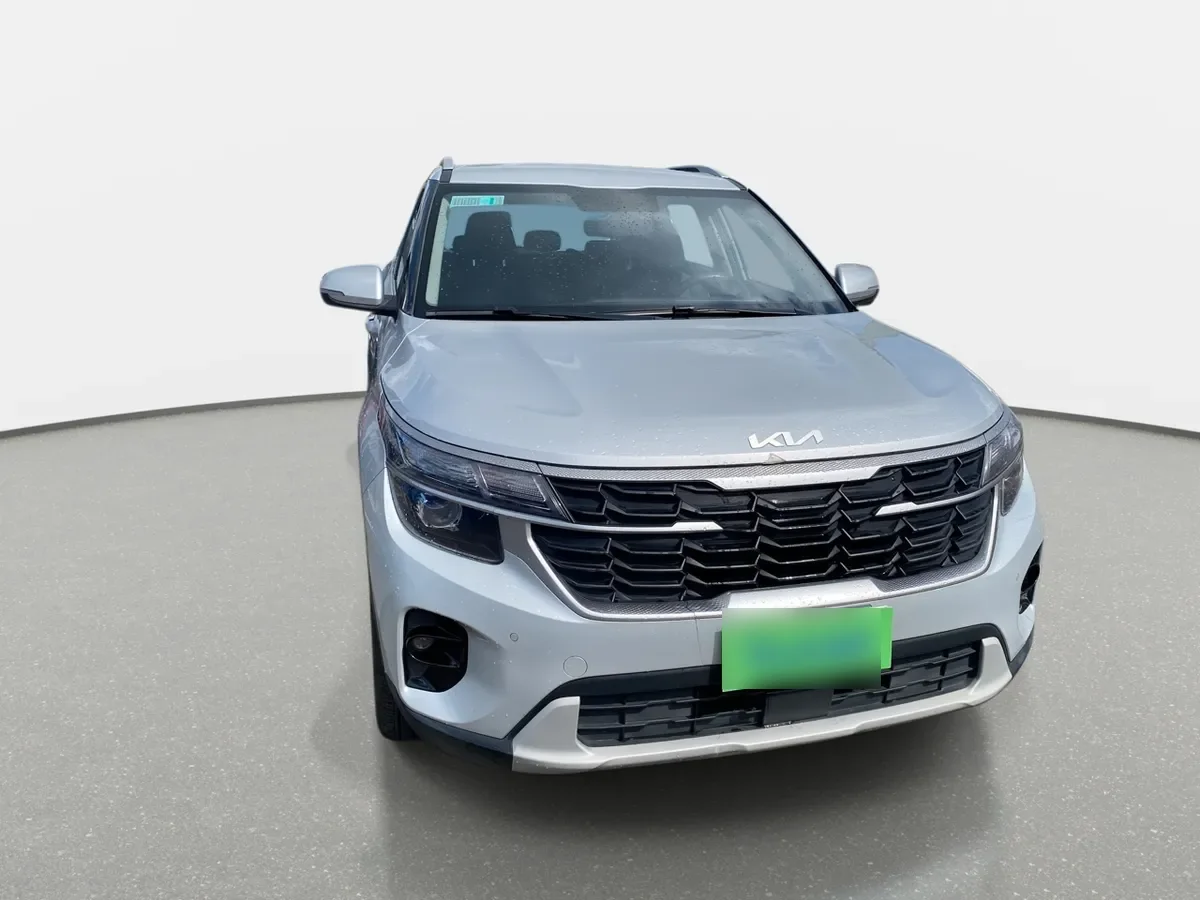 Kia Seltos 1.5 Ex 4x2 6mt 5p año 2024