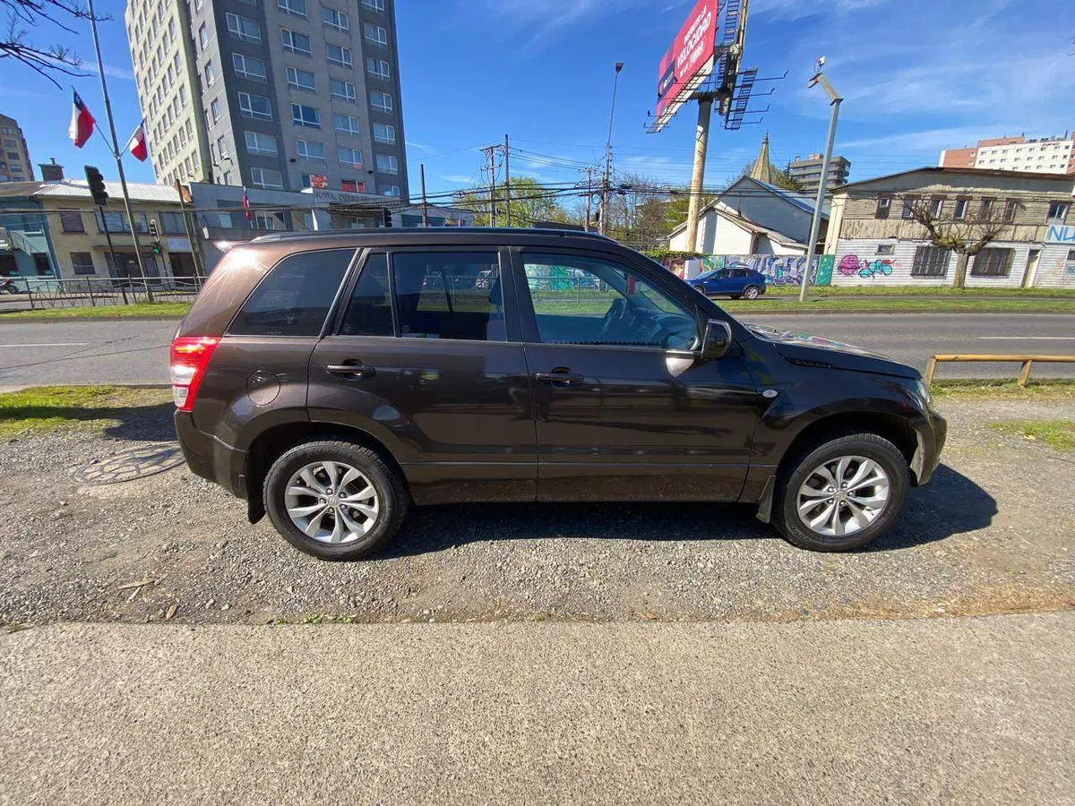 Suzuki Grand Nomade 2.4 Glx Sport 4wd E4 Mt 5p año 2019
