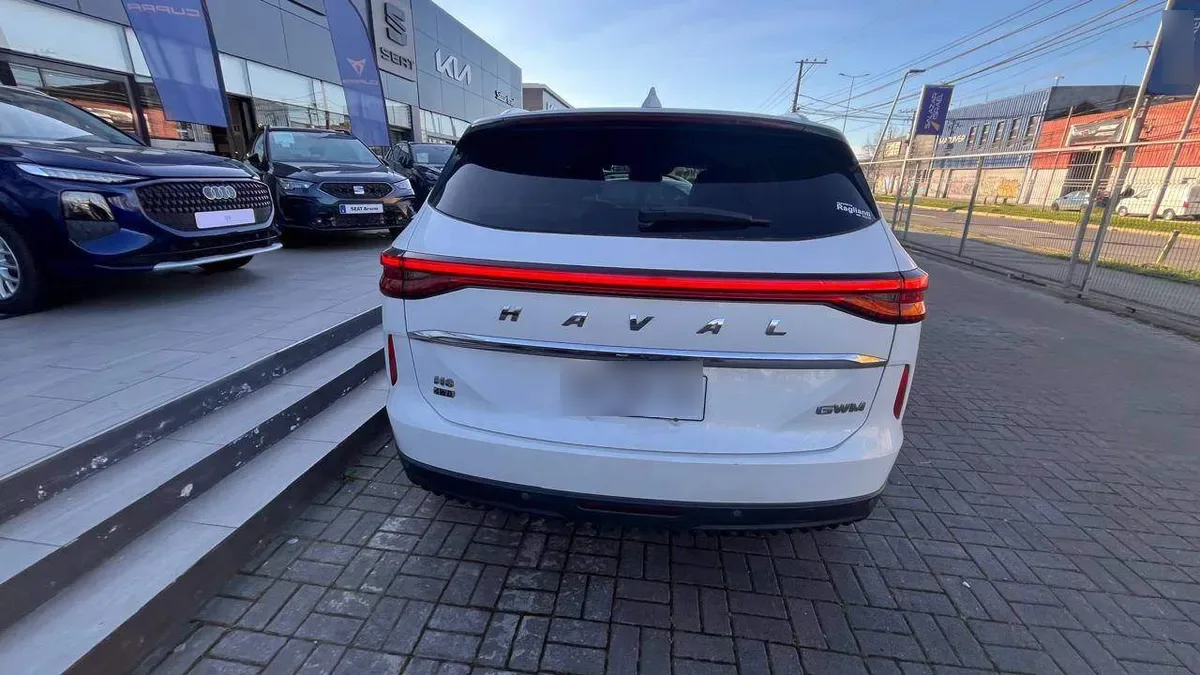 Haval H6 2.0 Deluxe 4x4 At 5p año 2023