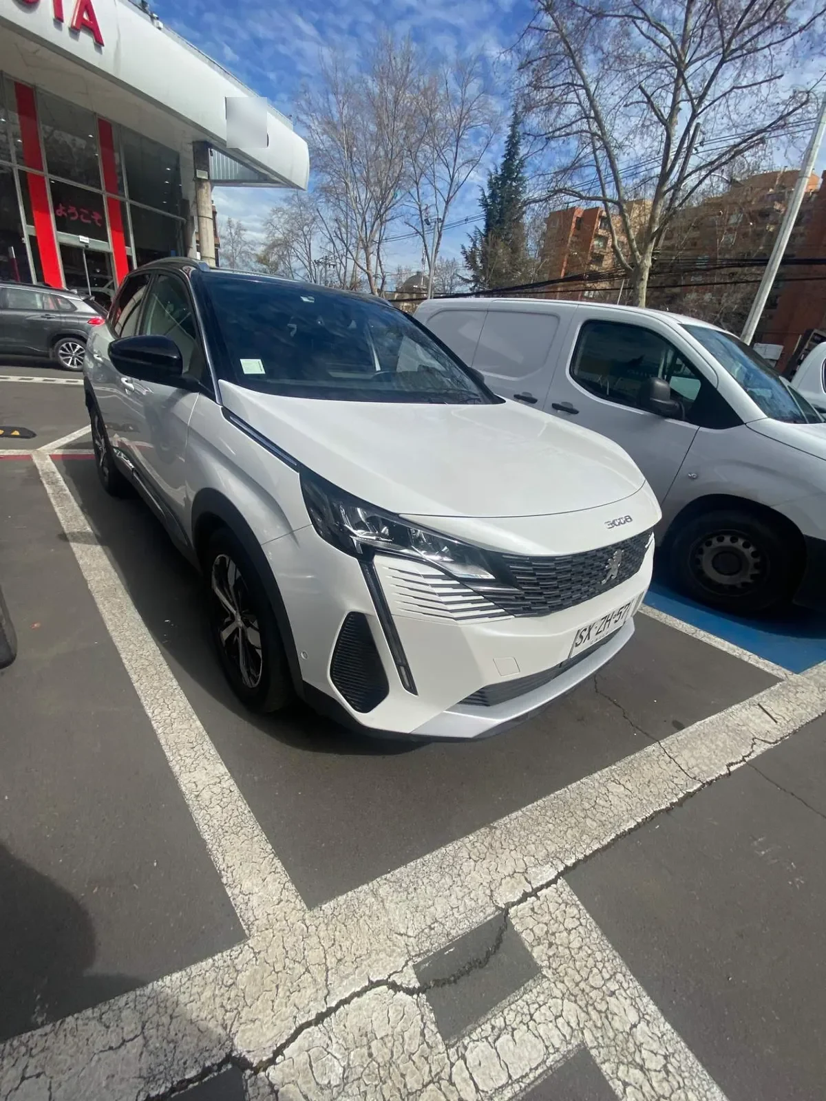 Peugeot 3008 1.5 Allure Pack Bluehdi 130 4x2 Eat8 5p año 2023
