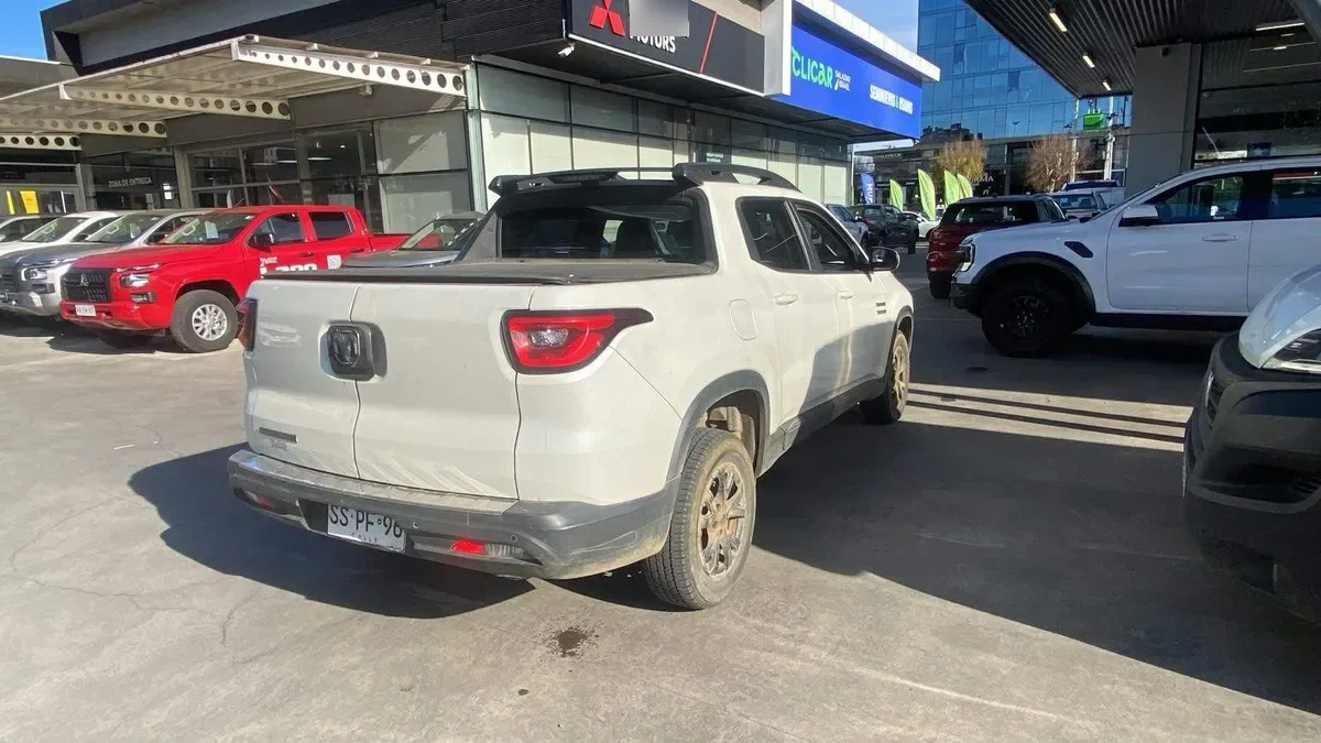 Ram 1000 1.8 Big Horn Lx 4x2 Dob. Cab. At 4p año 2023