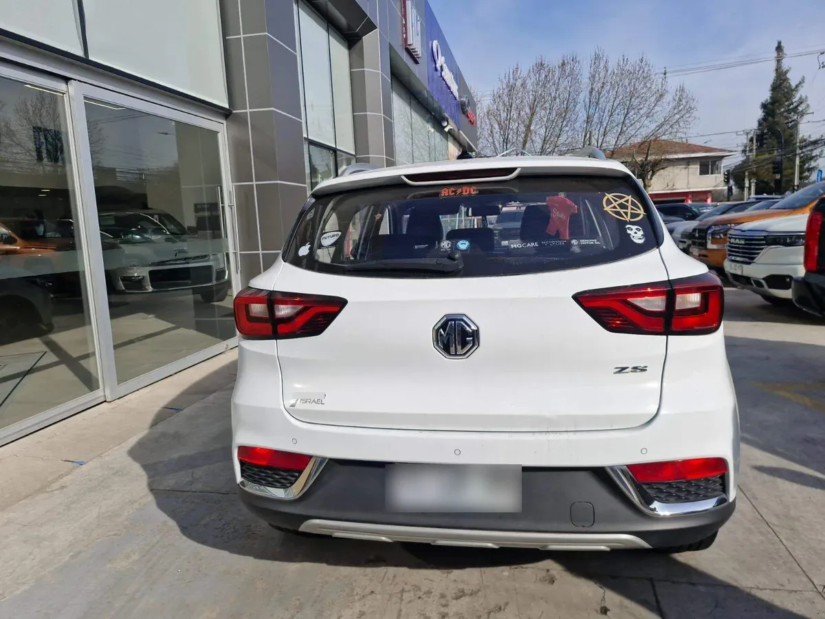 MG Mg Zs 1.5 Comfort 4x2 At 5p año 2024