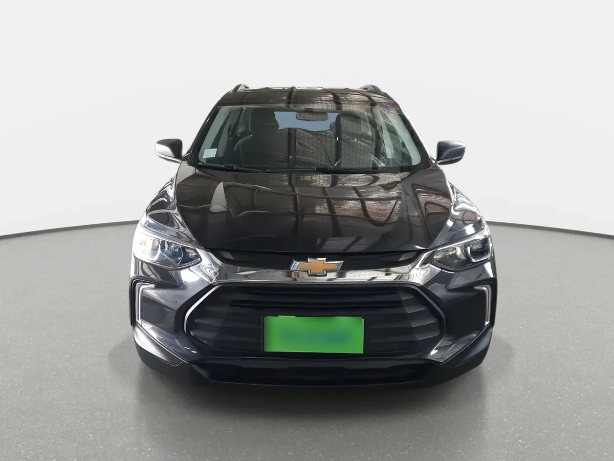 Chevrolet Tracker 1.2t Ls R 4x2 Mt 5p año 2024