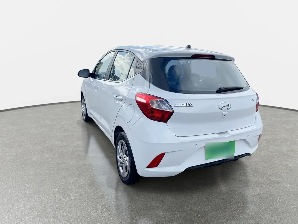 Hyundai Grand I10 1.2 Plus 4x2 Hb Mt 5p año 2022