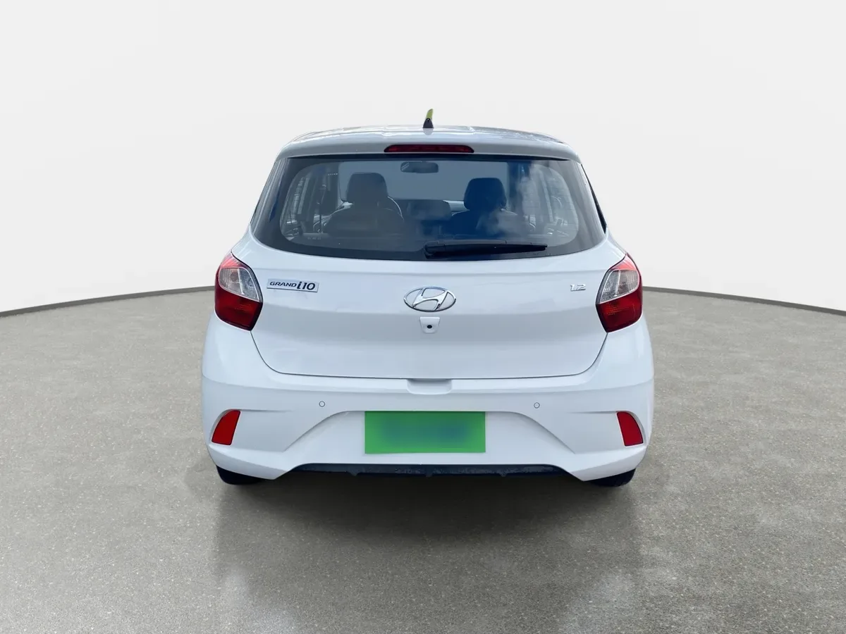 Hyundai Grand I10 1.2 Plus 4x2 Hb Mt 5p año 2022