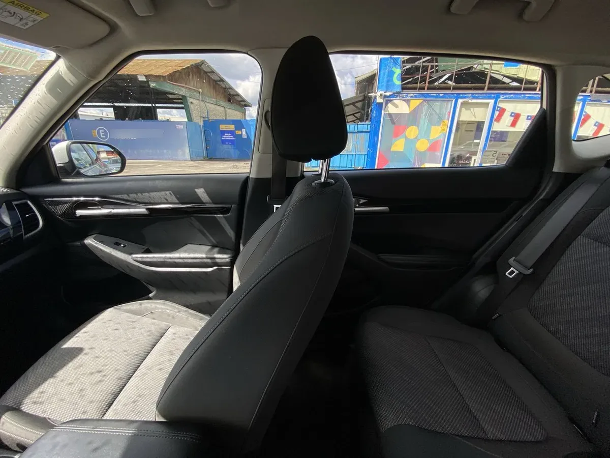 Kia Seltos 1.5 Ex 4x2 6mt 5p año 2024