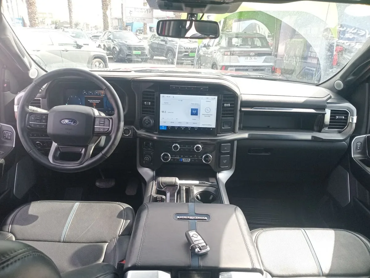 Ford F-150 3.5 Platinum Cc Dob. Cab. 4x4 At 4p año 2025