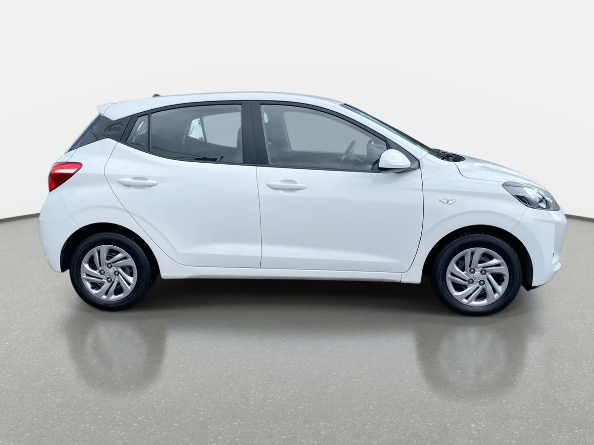 Hyundai Grand I10 1.2 Plus 4x2 Hb Mt 5p año 2022