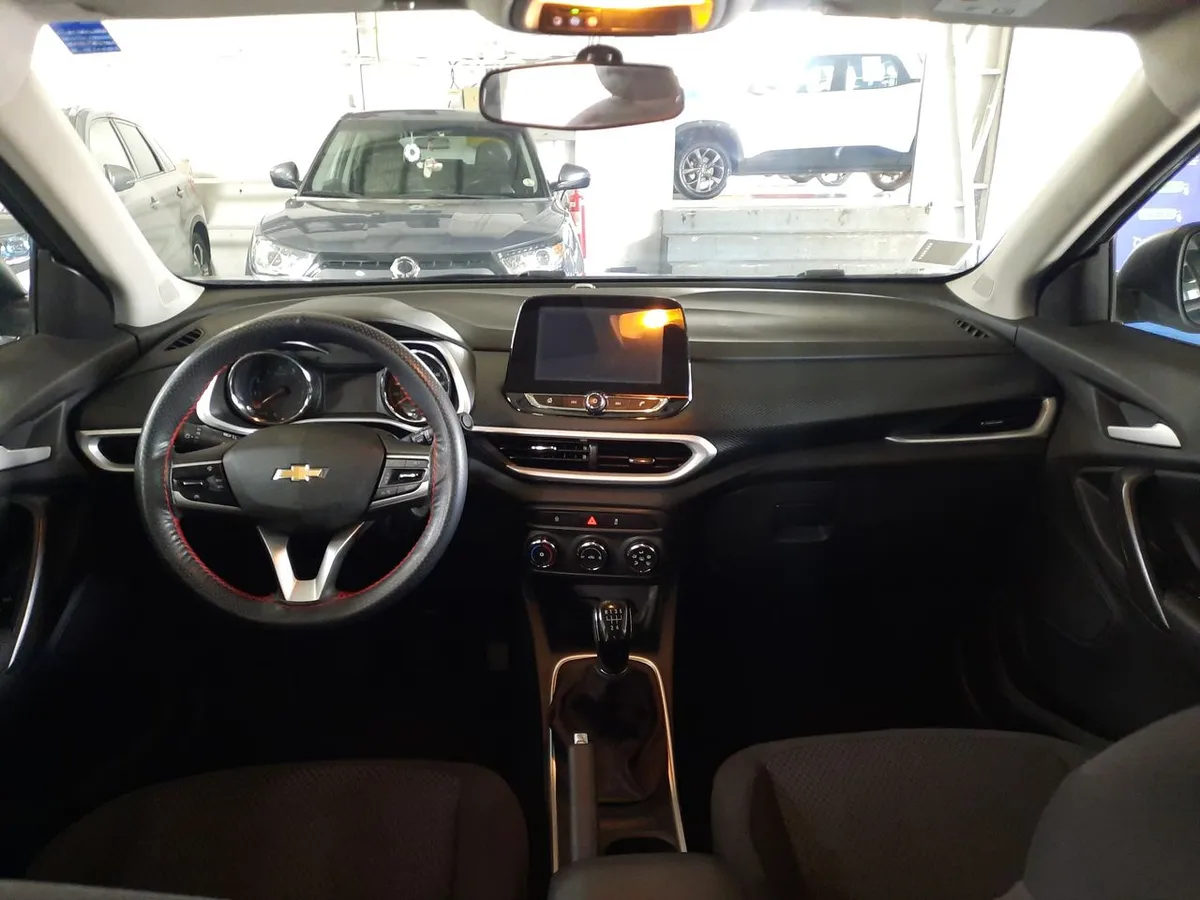 Chevrolet Tracker 1.2t Ls R 4x2 Mt 5p año 2024