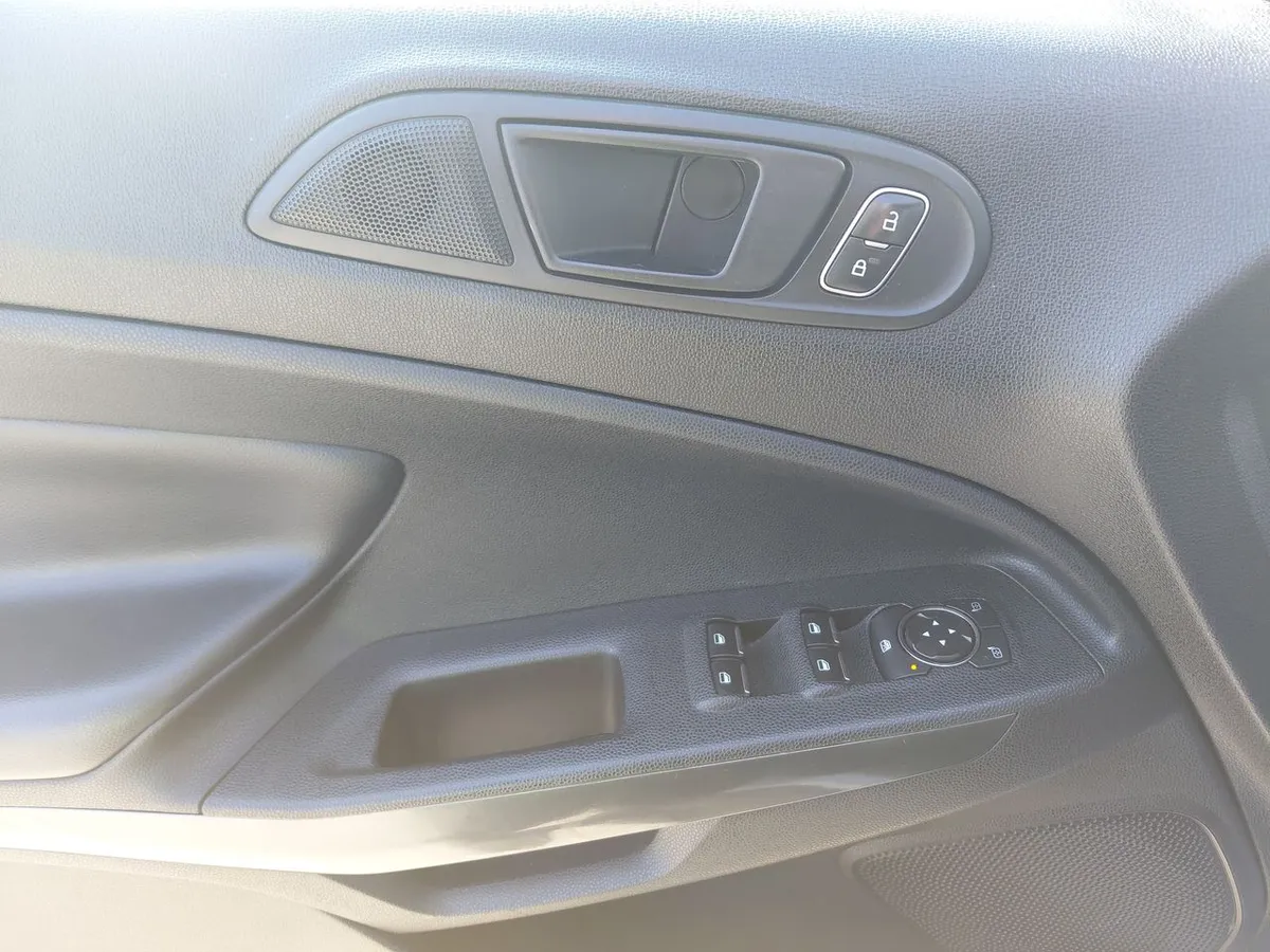 Ford Ecosport 1.5 Freestyle 4x2 Mt 5p año 2019