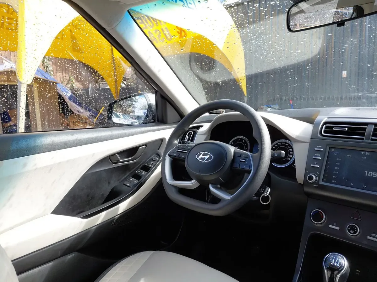 Hyundai Creta 1.5 Plus Su2i 4x2 Mt 5p año 2021