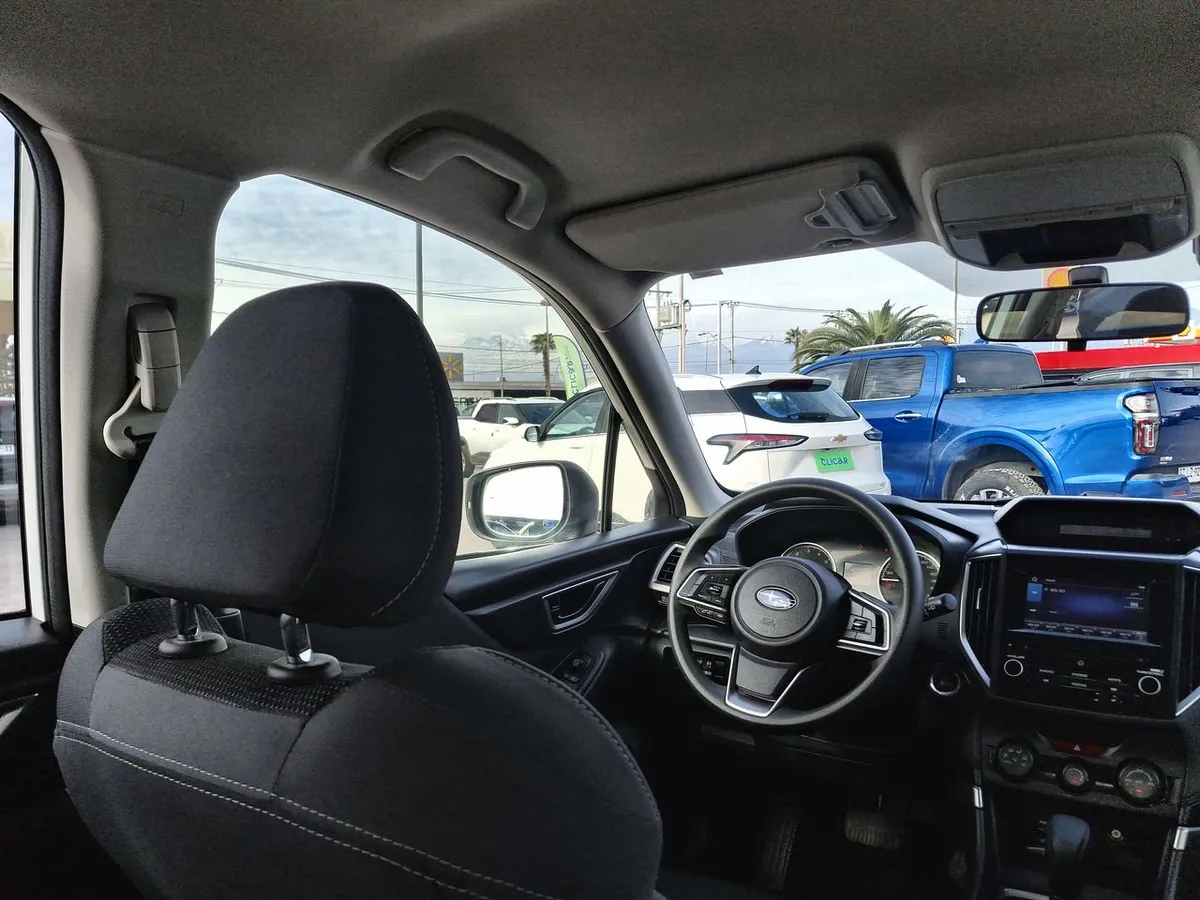 Subaru Forester 2.0i X Awd At 5p año 2023