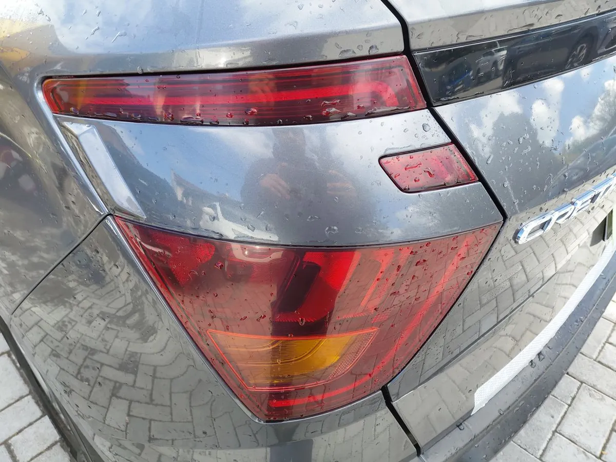 Hyundai Creta 1.5 Plus Su2i 4x2 Mt 5p año 2021