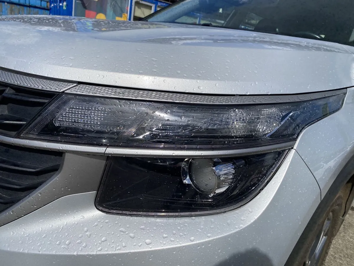 Kia Seltos 1.5 Ex 4x2 6mt 5p año 2024