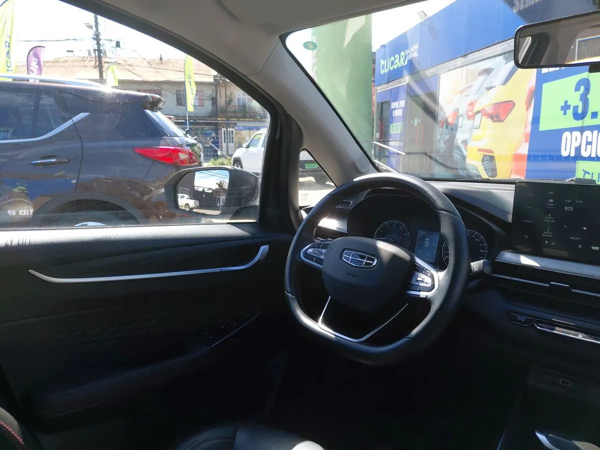 Geely Gx3 Pro 1.5 Gf 4x2 Cvt At 5p año 2024