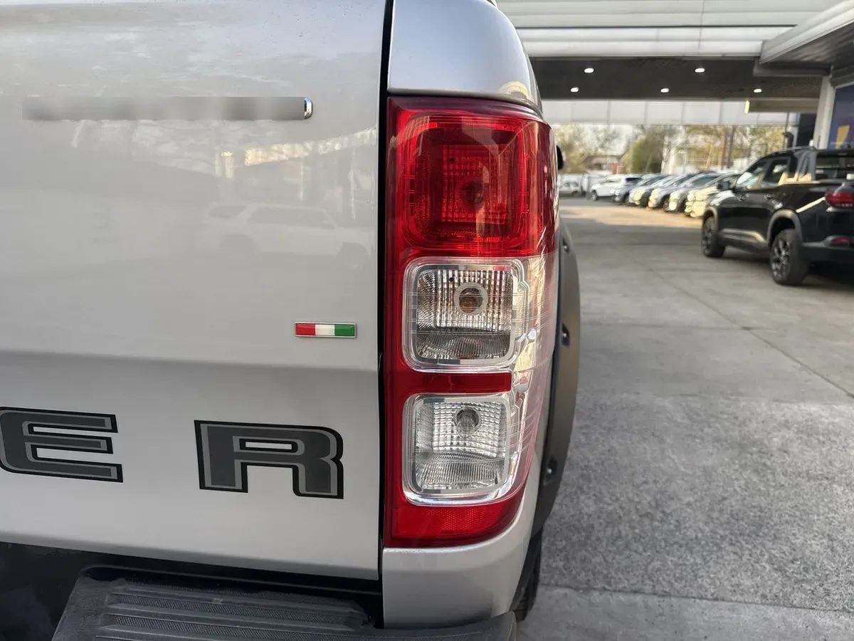 Ford Ranger 3.2 Ltd Euro 6 Diesel 4x4 Dob. Cab. At 4p año 2023
