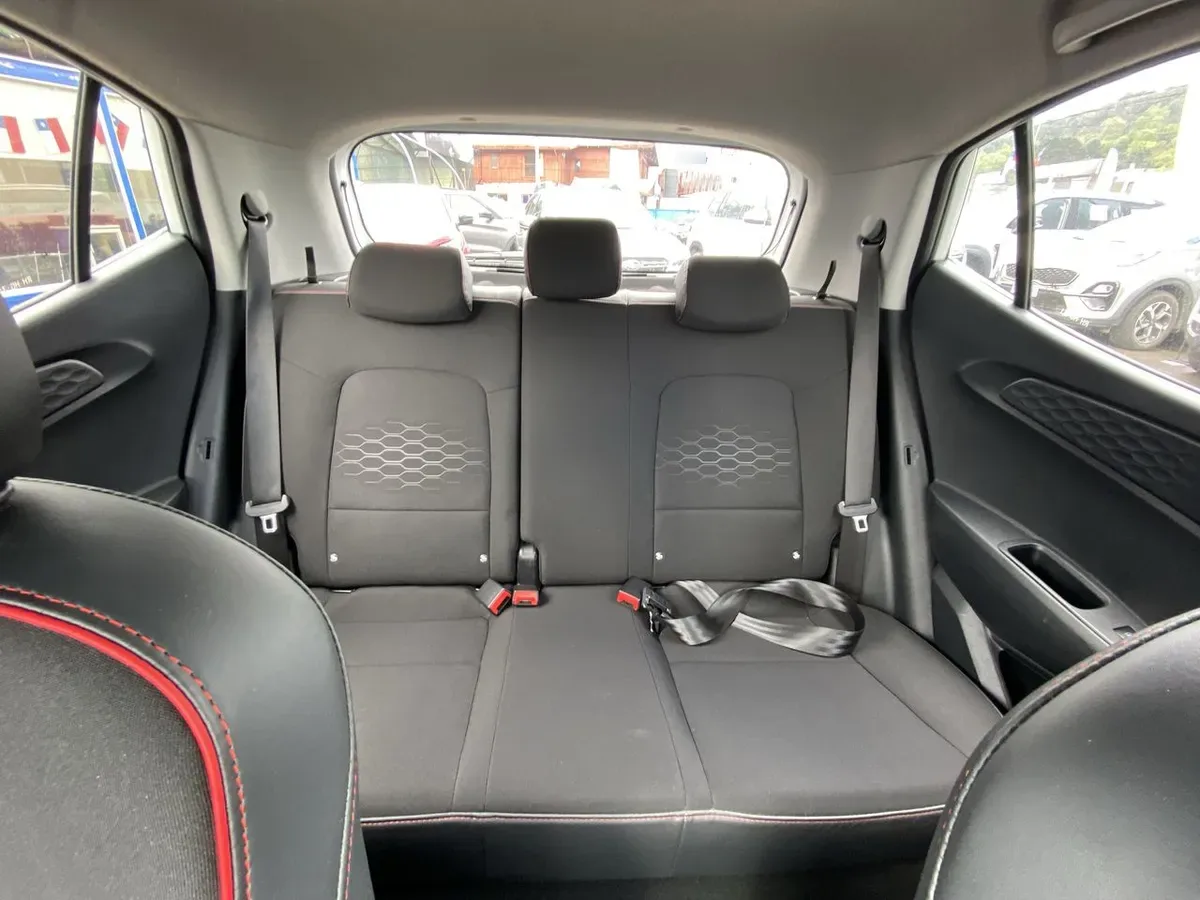 Hyundai Grand I10 1.2 Plus 4x2 Hb Mt 5p año 2022