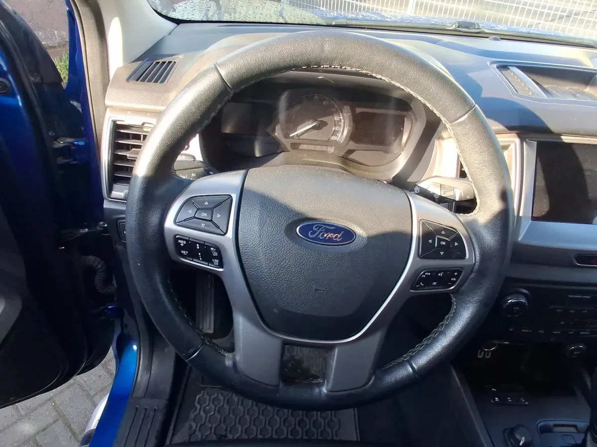 Ford Ranger 3.2 Ltd 4x4 Diesel Dob. Cab. At 4p año 2023
