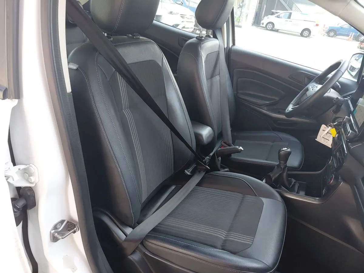 Ford Ecosport 1.5 Freestyle 4x2 Mt 5p año 2019