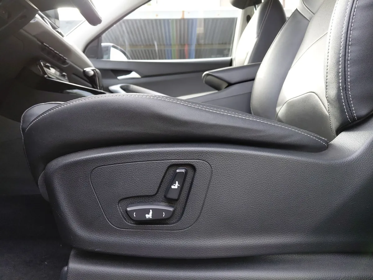 Chevrolet Captiva 1.5t Premier Fwd Cvt At 5p año 2022