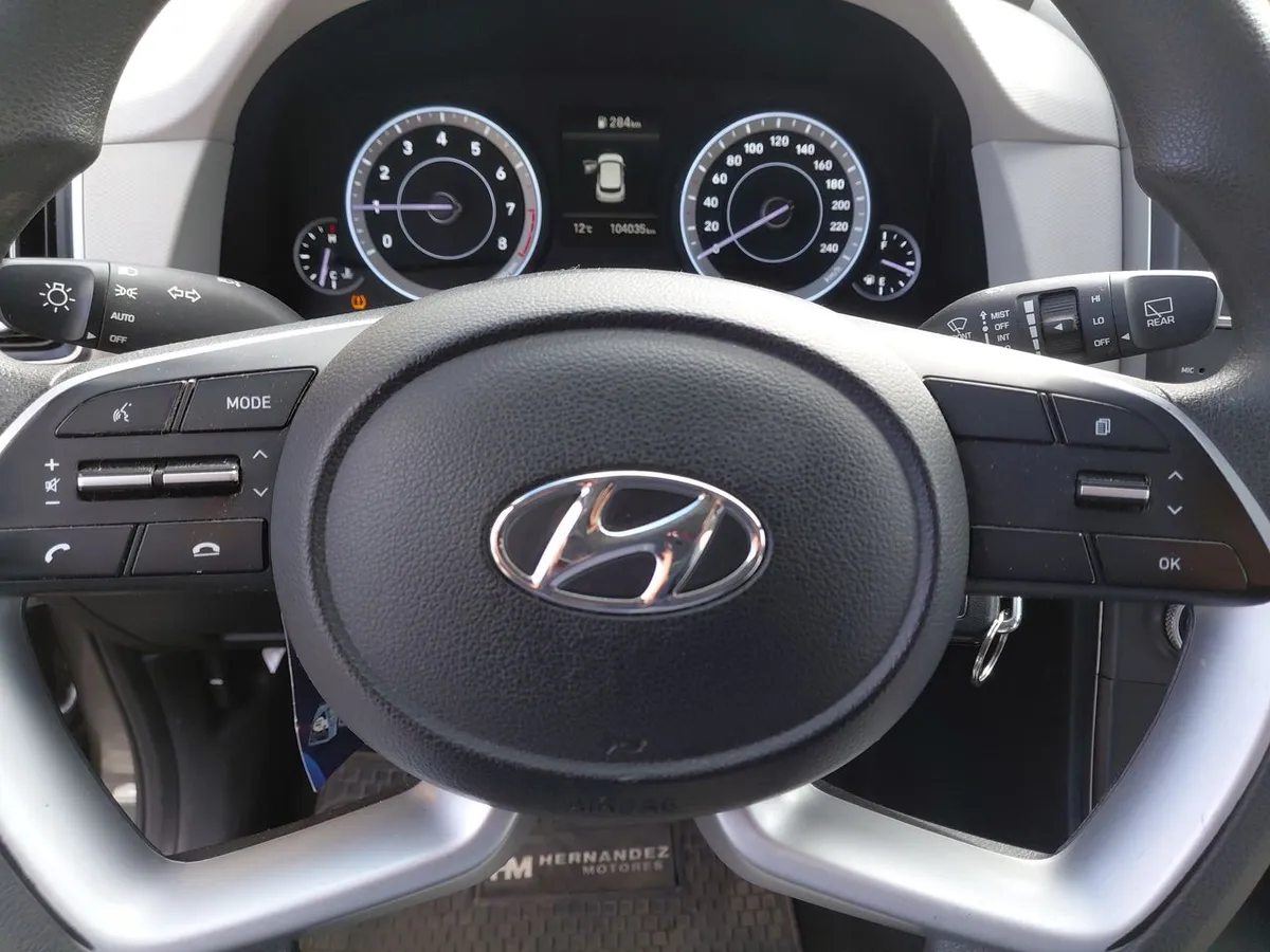 Hyundai Creta 1.5 Plus Su2i 4x2 Mt 5p año 2021