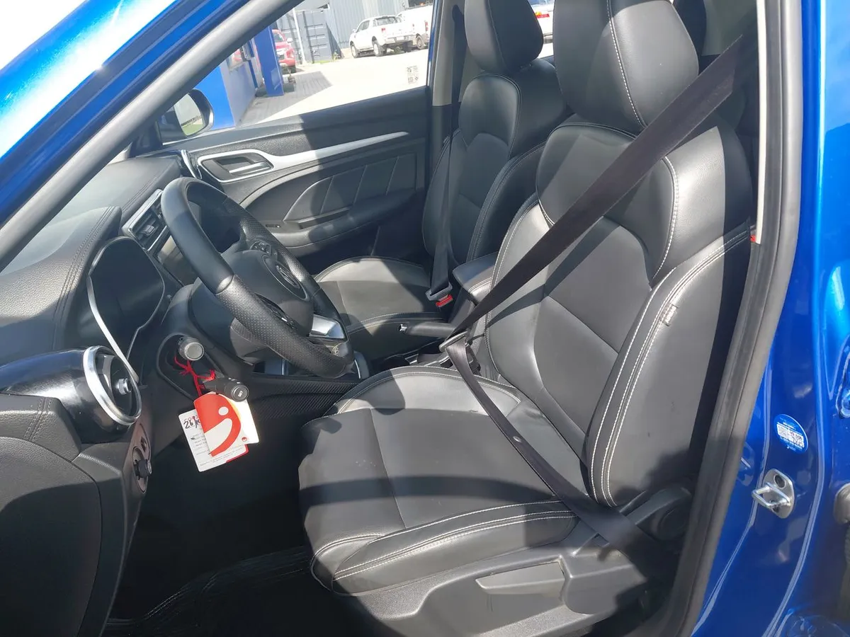 MG Mg Zs 1.5 Comfort 4x2 At 5p año 2022