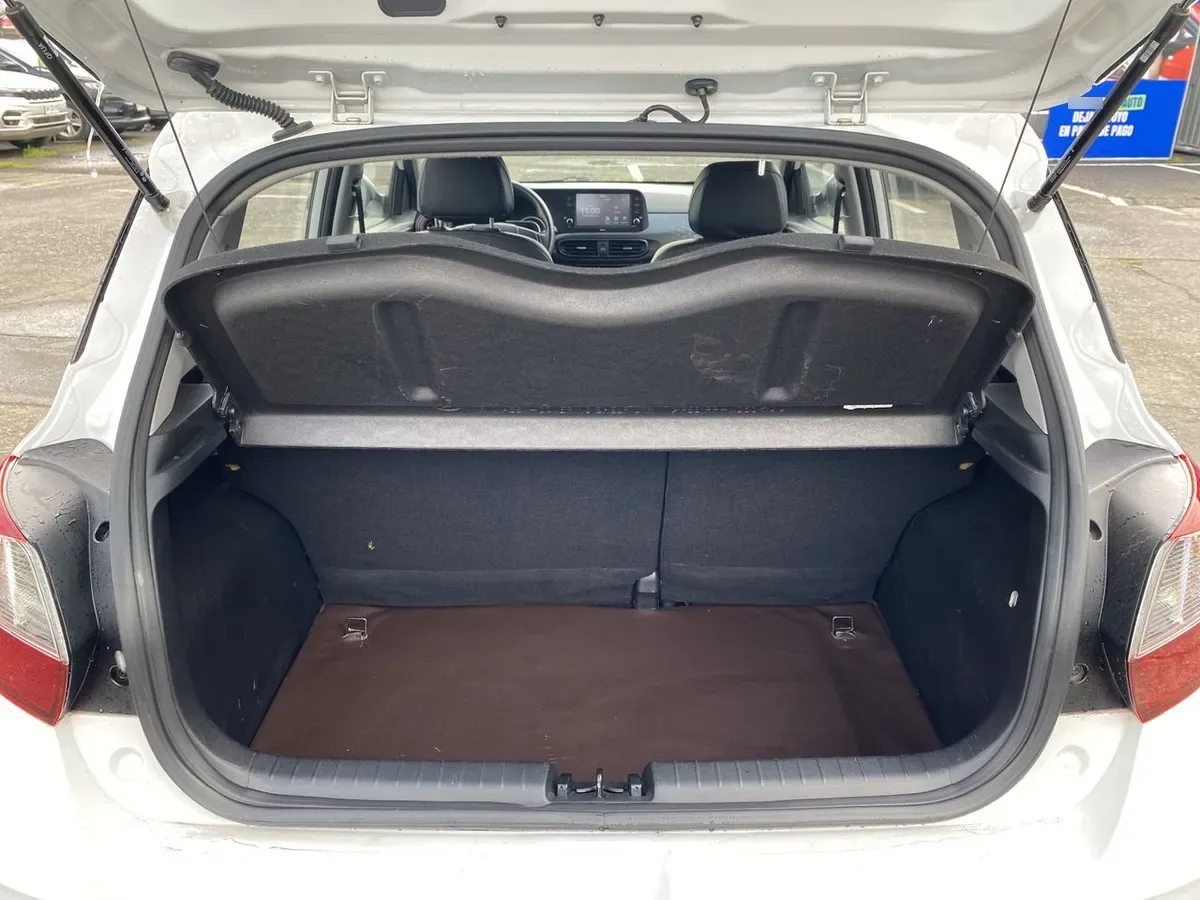 Hyundai Grand I10 1.2 Plus 4x2 Hb Mt 5p año 2022