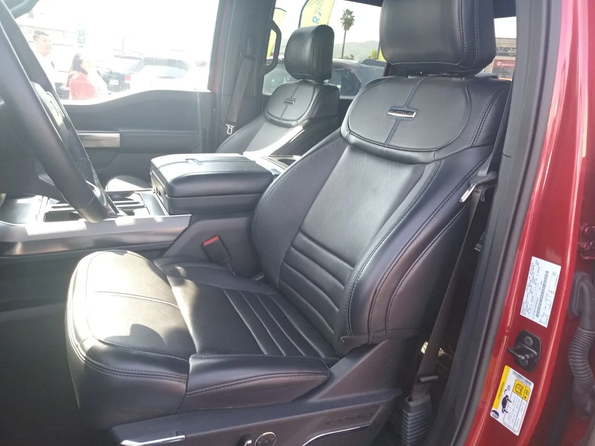 Ford F-150 3.5 Platinum Cc Dob. Cab. 4x4 At 4p año 2025