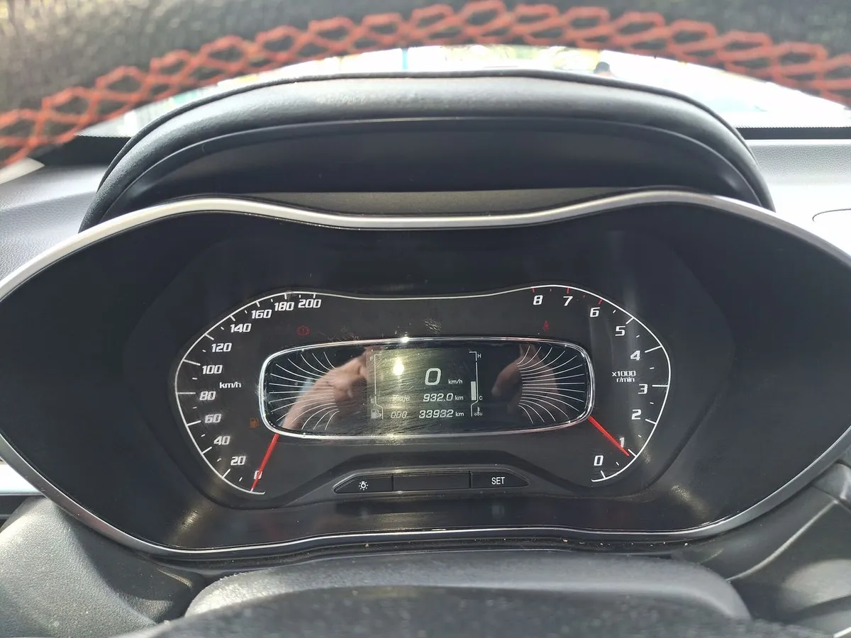 Chevrolet Groove 1.5 Premier P 4x2 Mt 5p año 2024