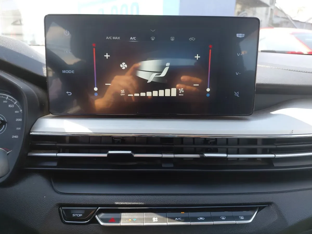 Geely Gx3 Pro 1.5 Gf 4x2 Cvt At 5p año 2024