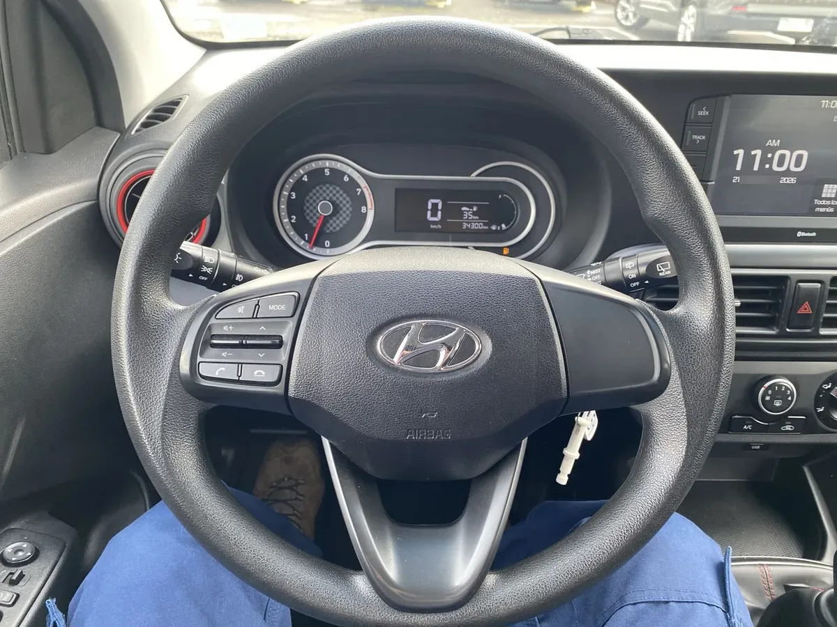 Hyundai Grand I10 1.2 Plus 4x2 Hb Mt 5p año 2022