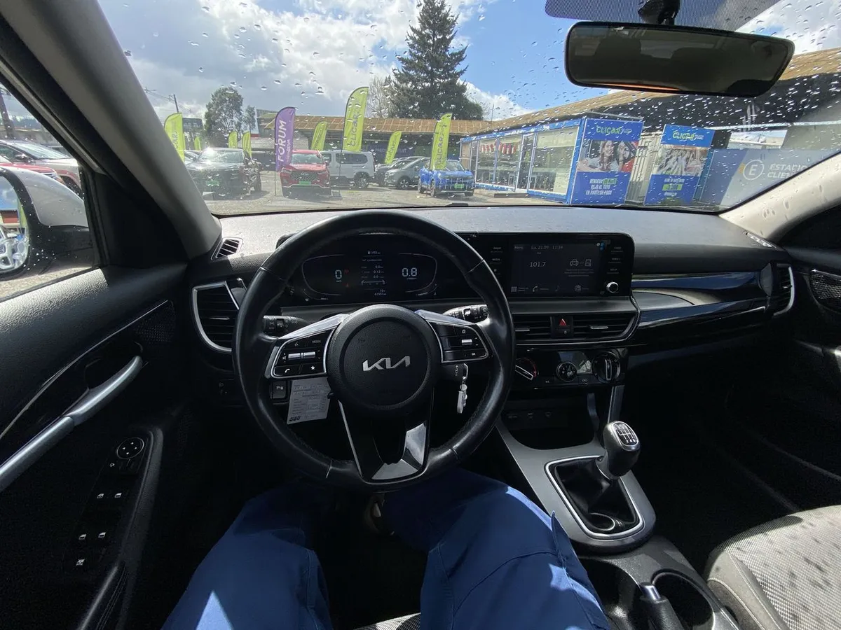 Kia Seltos 1.5 Ex 4x2 6mt 5p año 2024