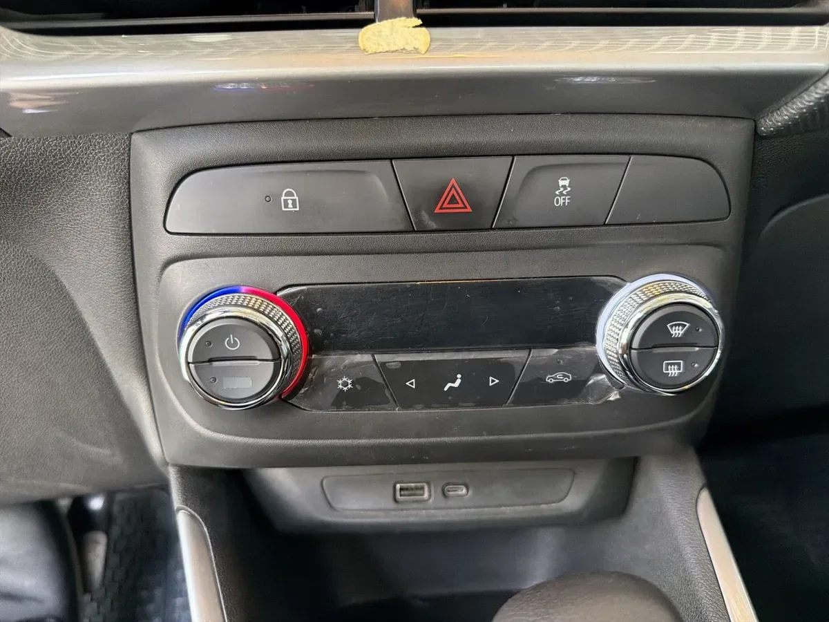 Chevrolet Montana 1.2t Premier 4x2 At 4p año 2023