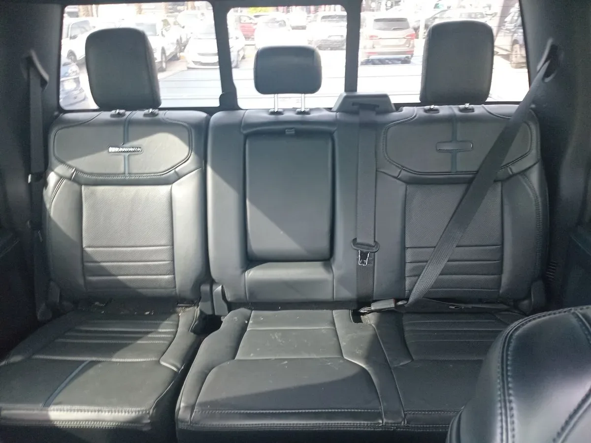 Ford F-150 3.5 Platinum Cc Dob. Cab. 4x4 At 4p año 2025