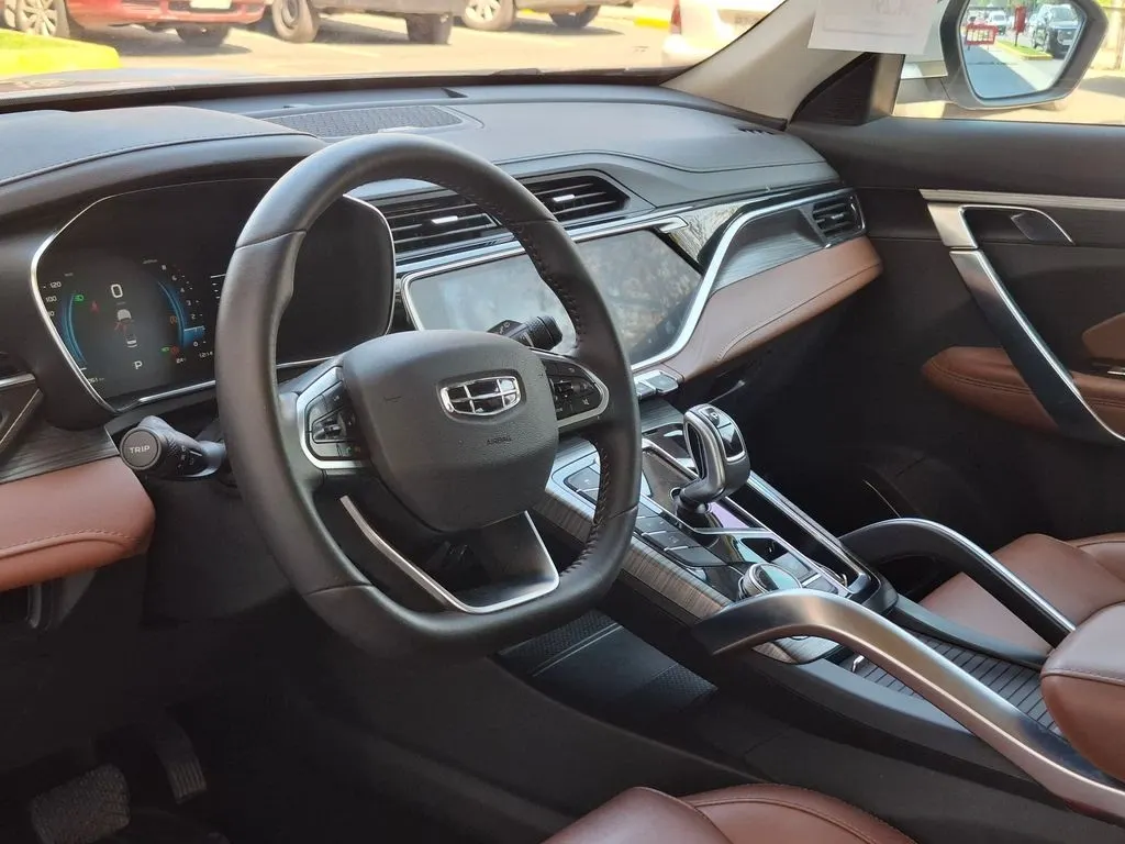 Geely Azkarra Luxury año 2024