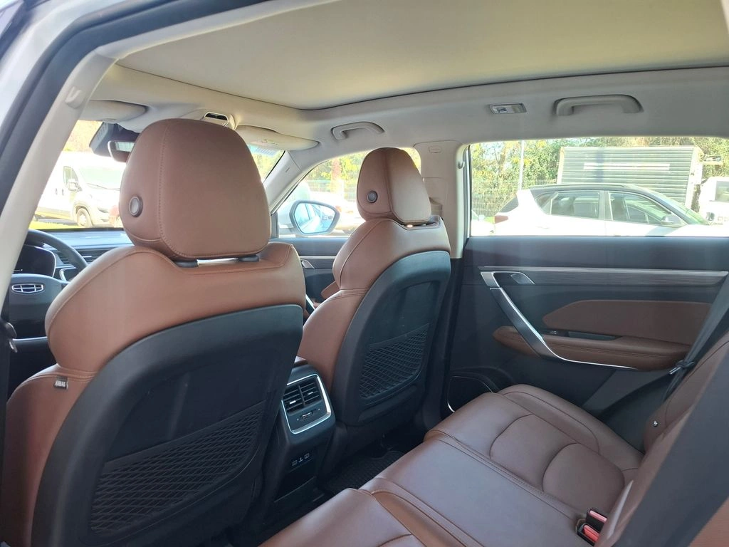 Geely Azkarra Luxury año 2024