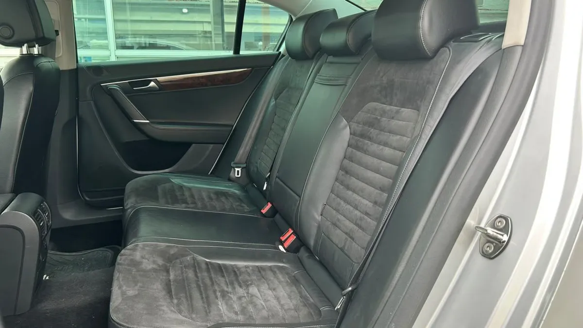 Volkswagen Passat 1.8 Highline Tsi 4x2 B7 At 4p año 2013