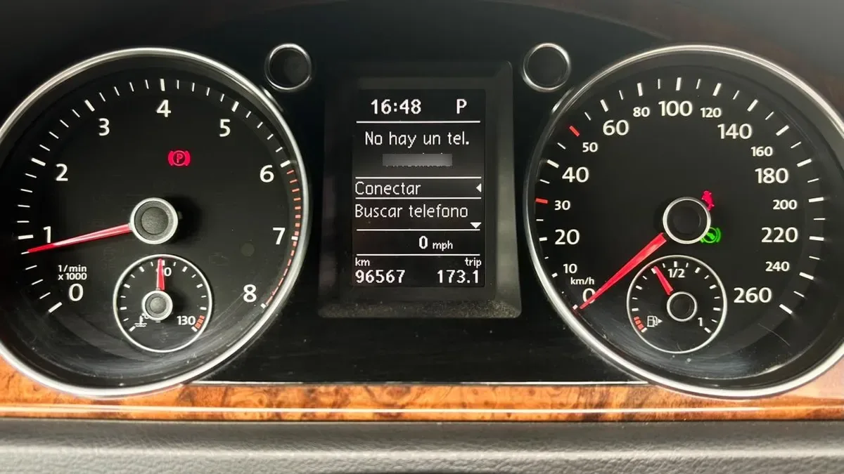 Volkswagen Passat 1.8 Highline Tsi 4x2 B7 At 4p año 2013