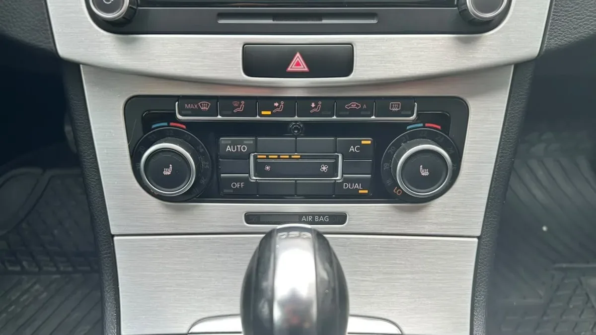 Volkswagen Passat 1.8 Highline Tsi 4x2 B7 At 4p año 2013
