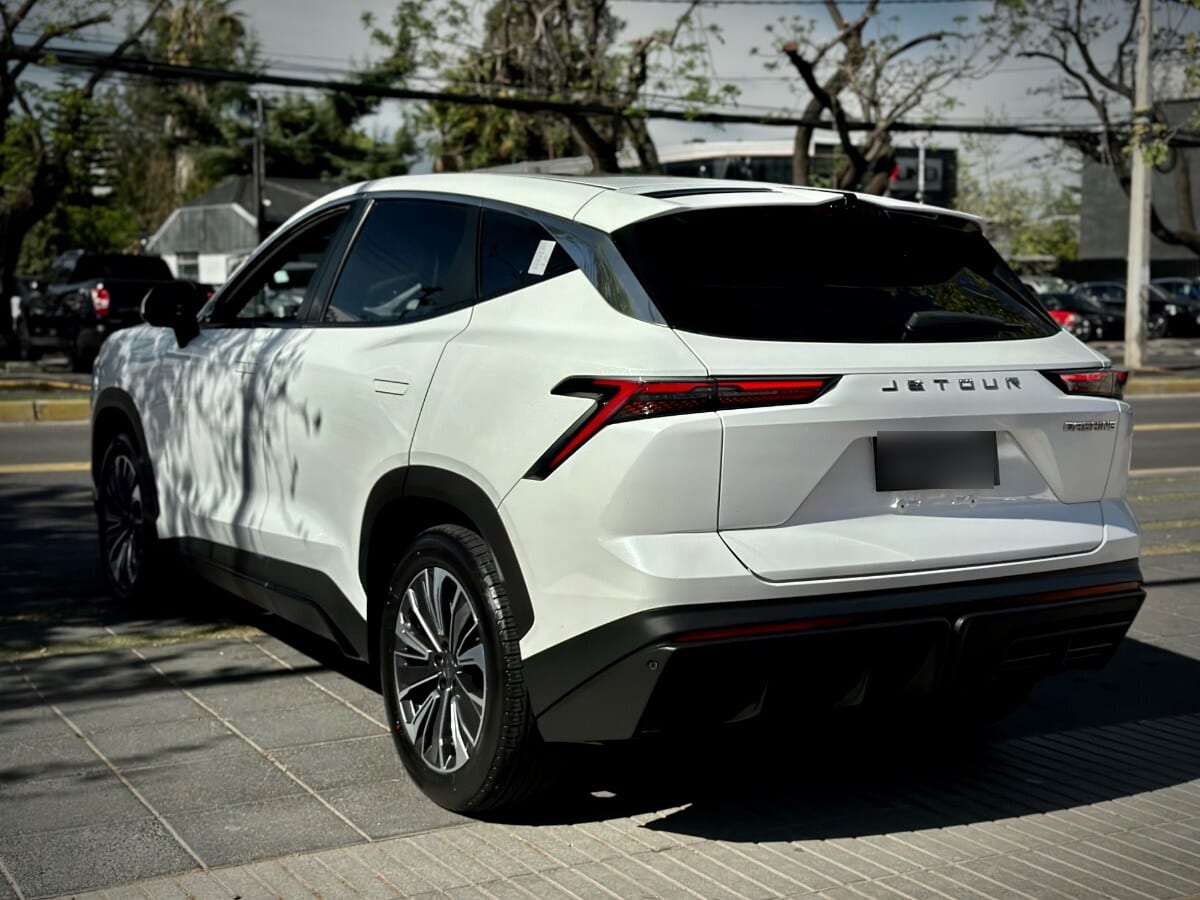 Jetour Dashing Lux año 2024